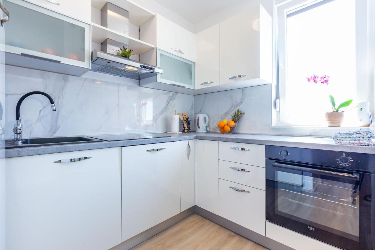 Apolon 2Bdr Apartment With Balcony زادار المظهر الخارجي الصورة